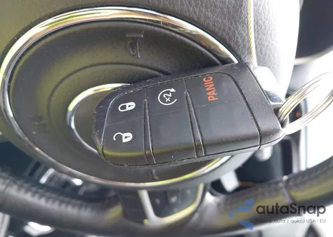 2019 Jeep Compass Altitude 4X4 z USA, uszkodzony, nr VIN 3C4NJDBB6KT723835